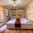 shiraz-ana-2.jpg