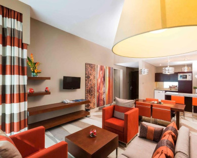 Dubai-NovotelAlBarsha-3.jpg