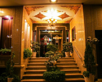 Esfahan-HashtBehesht-33.jpg