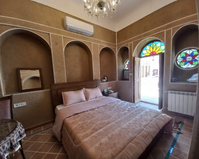 Esfahan-HezaroyekshabeChaharbagh-10.jpg