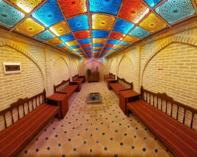 Esfahan-HezaroyekshabeChaharbagh-19.jpg