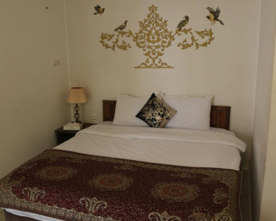Esfahan-Keshishhouse-10.jpg