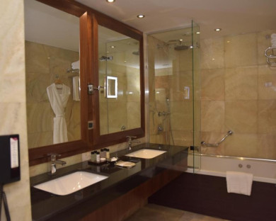 Istanbul-CrownePlaza-33.jpg