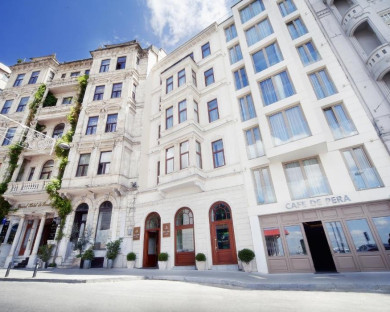 Istanbul-GrandDePera-1.jpg