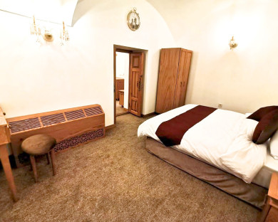 Kerman-VakilKarvanaserai(karvanica)-3.jpg