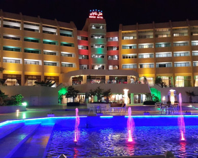 Kish-Shayan-06.jpg