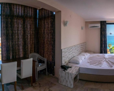 Kusadasi-Melike-3.jpg