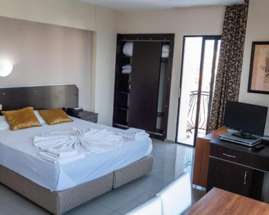 Kusadasi-Melike-5.jpg