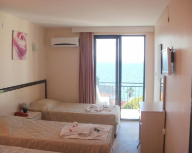 Kusadasi-Melike-8.jpg