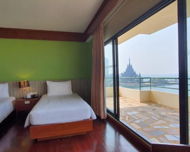 Pattaya-GardenSeaView-1.jpg