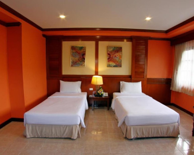 Phuket-Baumanburi-11.jpg
