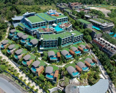 Phuket-CrestResortPoolVillas-1.jpg