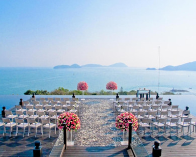 Phuket-SriPanwaLuxuryPool-17.jpg