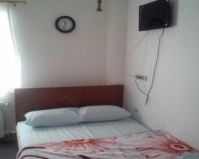 Rasht-Qadir-06.jpg