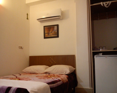 Rasht-Qadir-09.jpg