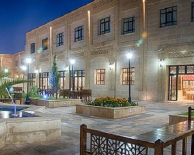 Shiraz-Beynalharamain-01.jpg