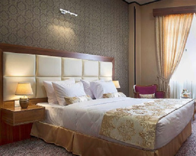 Shiraz-Beynalharamain-02.jpg