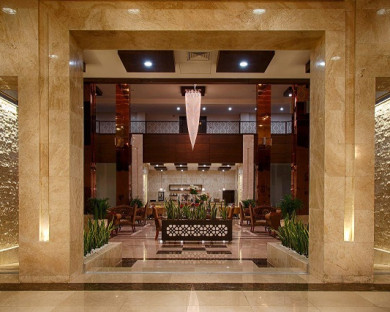 Shiraz-Beynalharamain-04.jpg