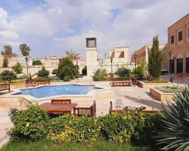 Shiraz-Beynalharamain-20.jpg