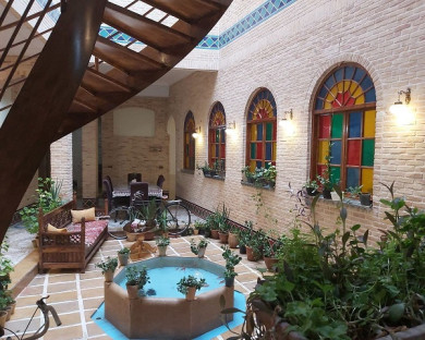 Shiraz-Darbari-20.jpg