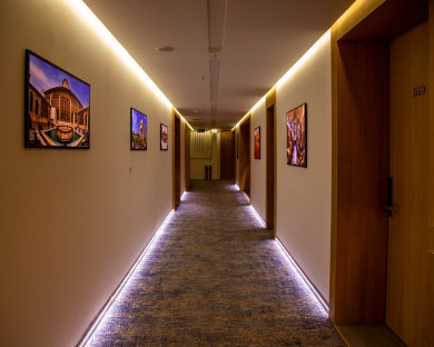 Shiraz-Hadish-07.jpg