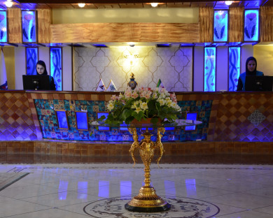 Shiraz-Karim_khan-07.jpg
