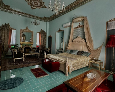 Shiraz-Shahparioun-1.jpg