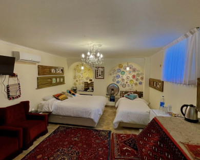 Shiraz-Shahparioun-6.jpg