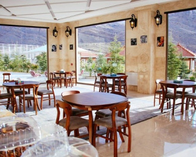Shiraz-Yazdah-11.jpg