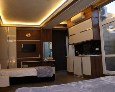 Tabriz-Saray-03.jpg
