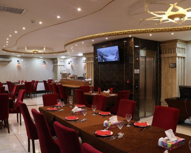 Tabriz-Saray-19.jpg