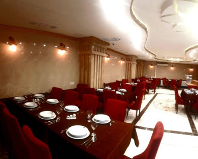 Tabriz-Saray-41.jpg