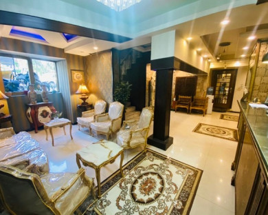 Tehran-Apadana-19.jpg