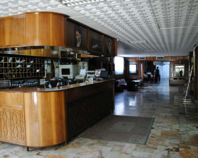 Tehran-Khayyam-01.jpg