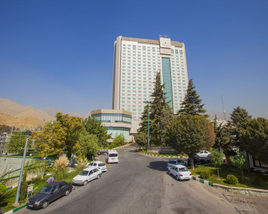 Tehran-ParsianAzadi-27.jpg