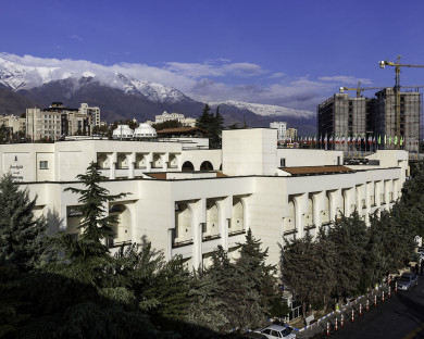 Tehran-Parsian_evin-17.jpg