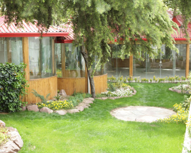 Tehran-Parsian_evin-30.jpg