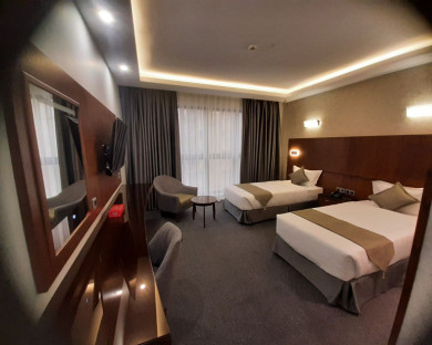 Tehran-Ritz-1.jpg