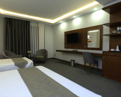 Tehran-Ritz-11.jpg