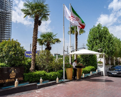Tehran-TajMahal-31.jpg