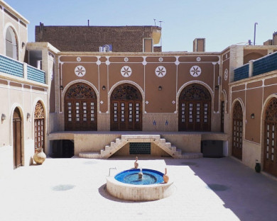 Yazd-Avasa-01.jpg