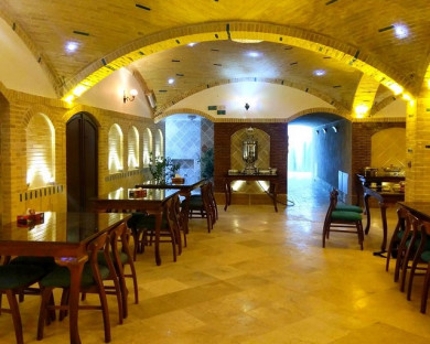 Yazd-Avasa-03.jpg