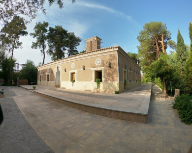 Yazd-BaghMoshirOlMamalek-28.jpg