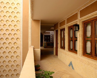 Yazd-BaghMoshirOlMamalek-40.jpg