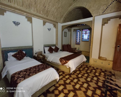 Yazd-BaghMoshirOlMamalek-70.jpg