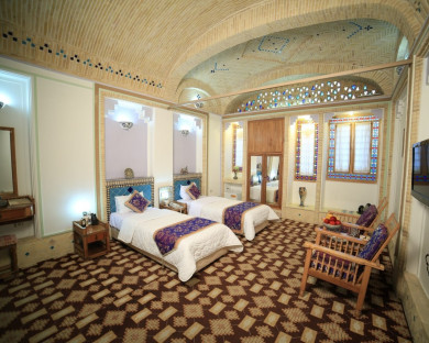 Yazd-BaghMoshirOlMamalek-77.jpg