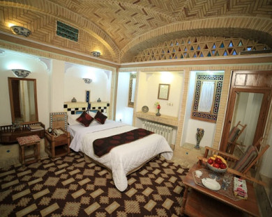 Yazd-BaghMoshirOlMamalek-79.jpg