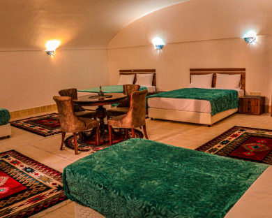 Yazd-Darbar-10.jpg