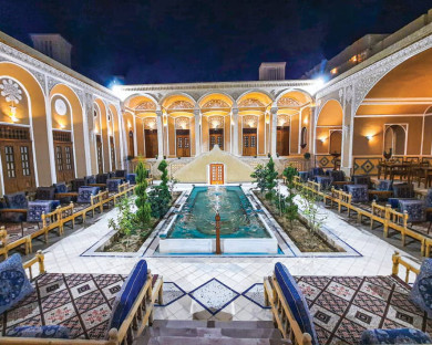 Yazd-Darbar-16.jpg