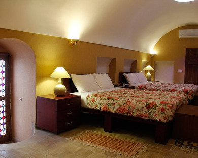 Yazd-KhanehSeNeek-50.jpg